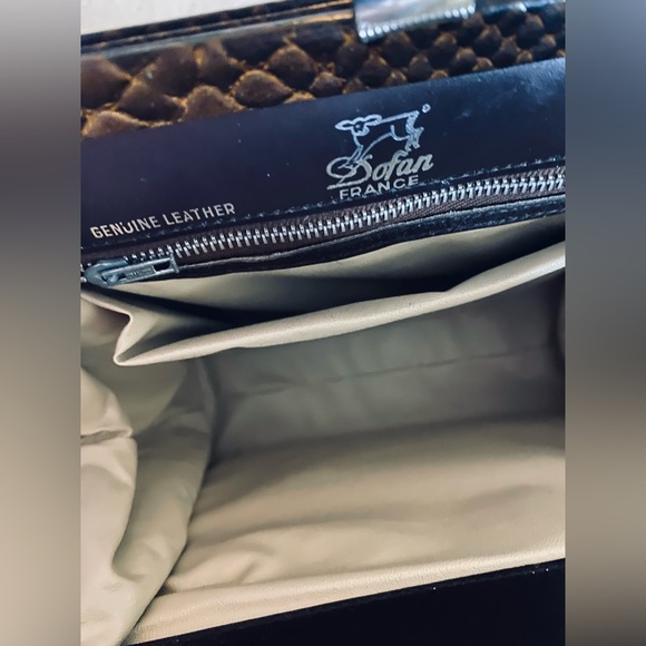 Genuine Leather Snake-Embossed with Silver Clasp closure. Made in France 🇫🇷 - Picture 2 of 12